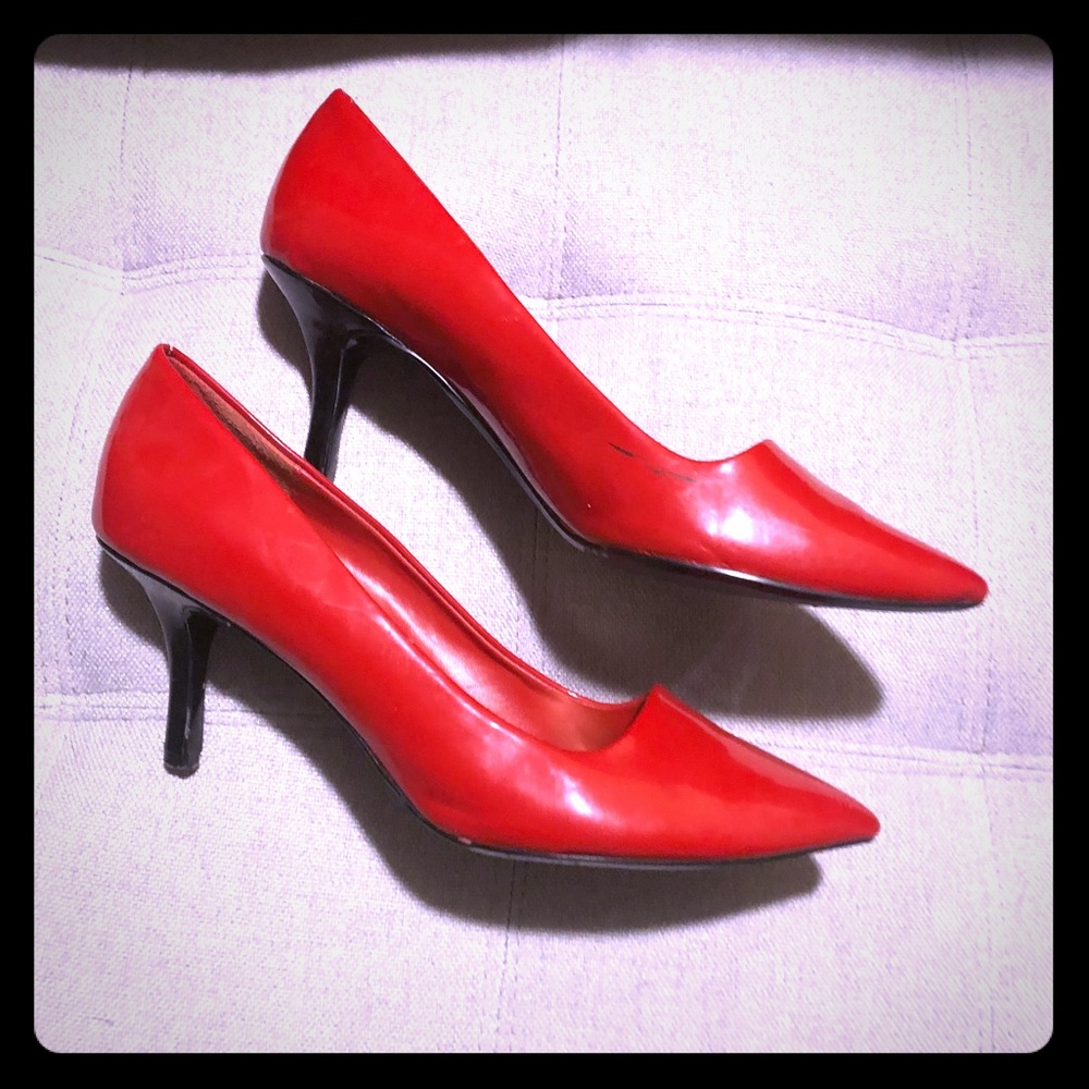 Red patent leather high heels